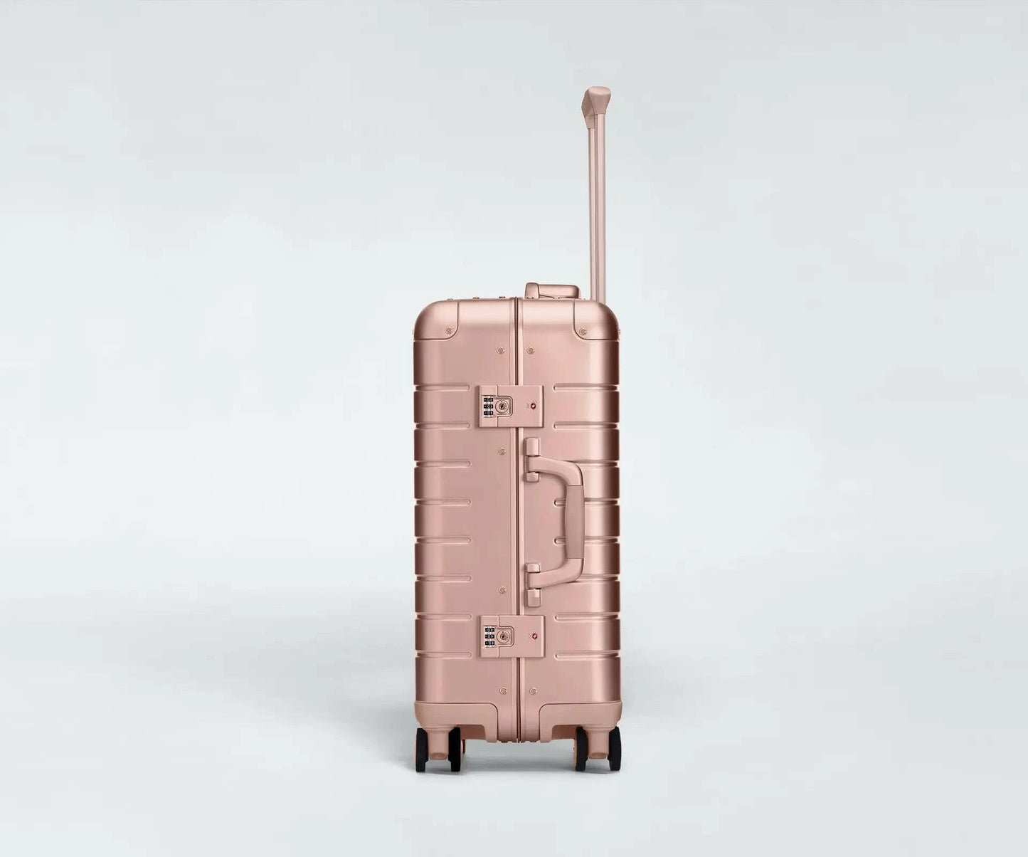 The Carry-On: Aluminum Edition - iGadget